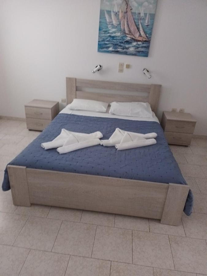 Holidays In Paros Алики Экстерьер фото